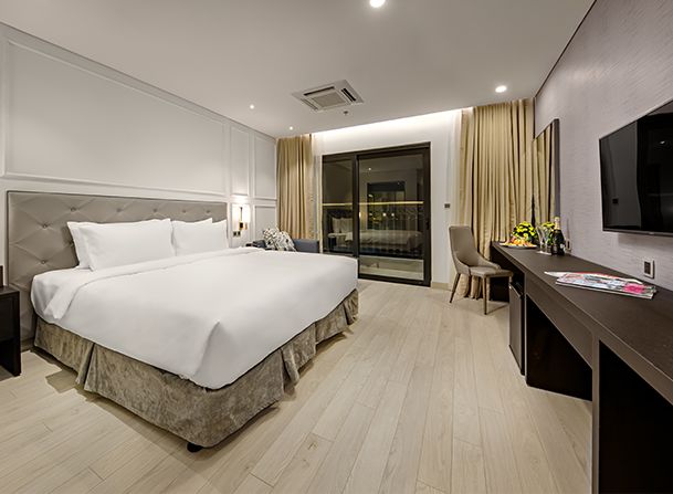 Danang Golden Bay Hotel Deluxe Room 2